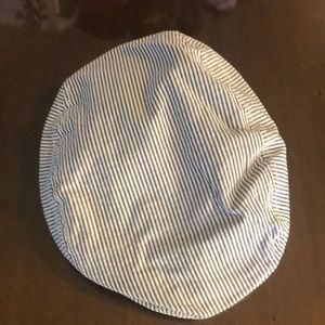 Like new! Boys Scally Cap. Gymboree size 4t-5t